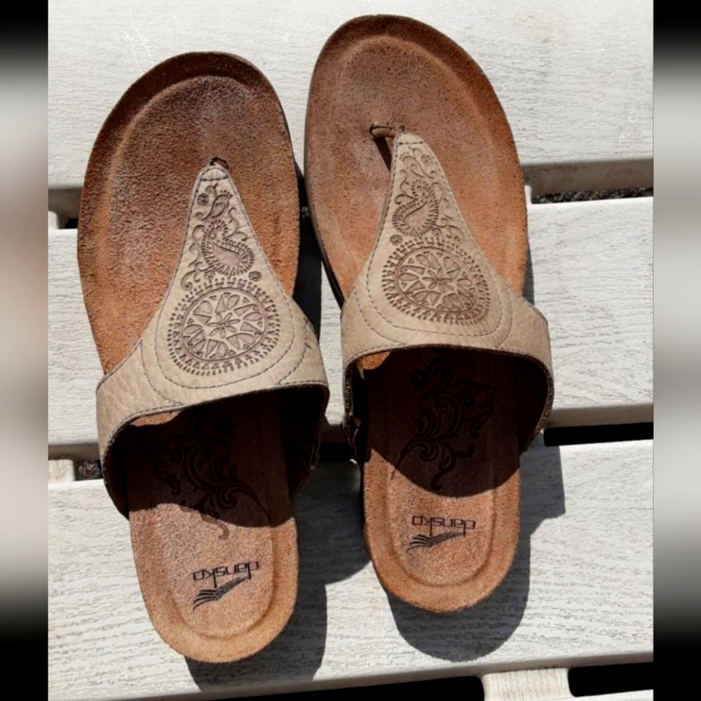 Dansko Priya Women Size 7/37 EU  Leather